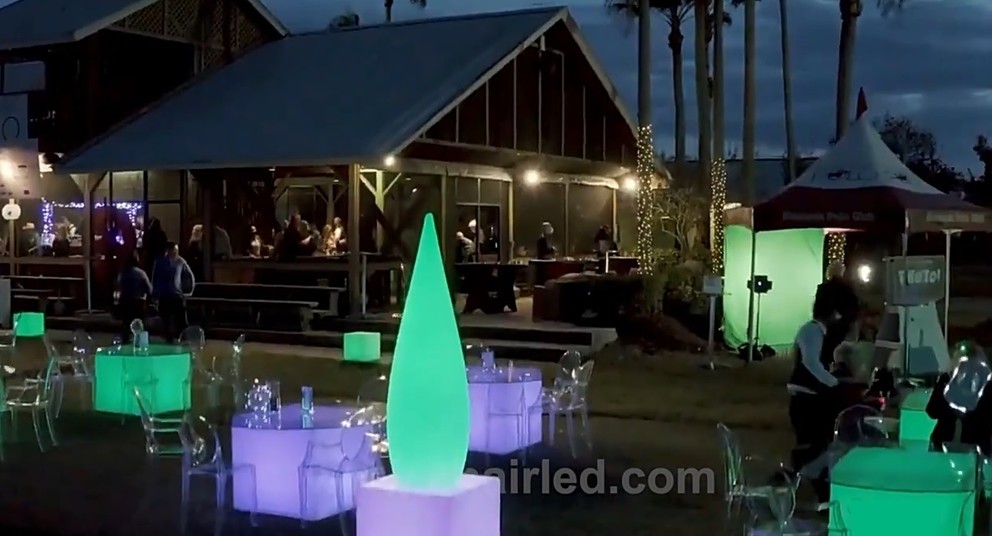 Outdoor luminous furniture